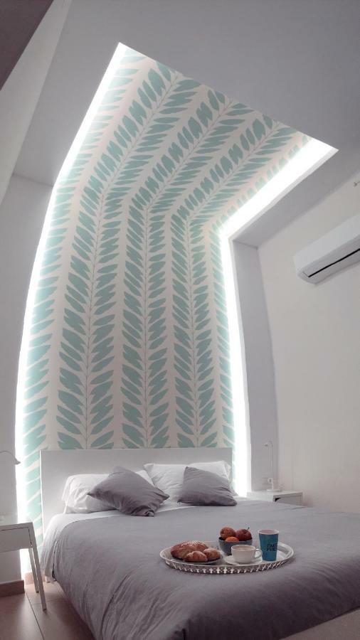 B&B Emme21 Napoli Bagian luar foto