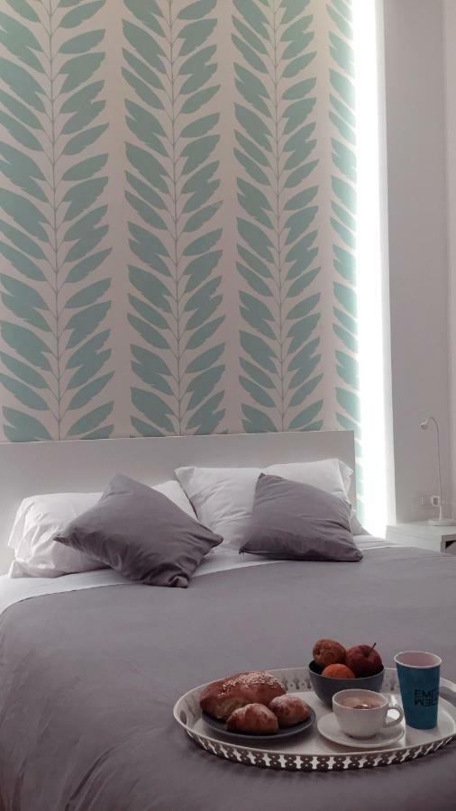 B&B Emme21 Napoli Bagian luar foto